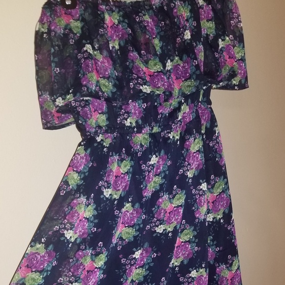 Dresses & Skirts - Off The Shoulder Dress